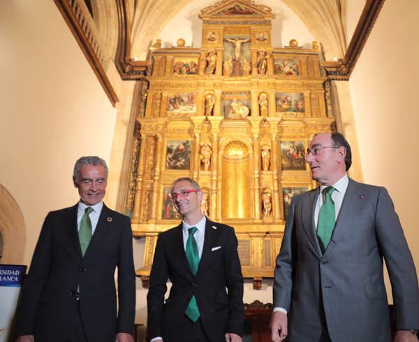 fundacion-iberdrola-espana-inaugura-iluminacion-ornamental-capilla-colegio-mayor-arzobispo-fonseca-salamanca-15052019